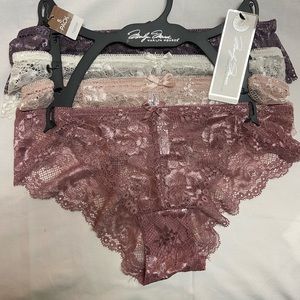 Set a four hipster underwear new